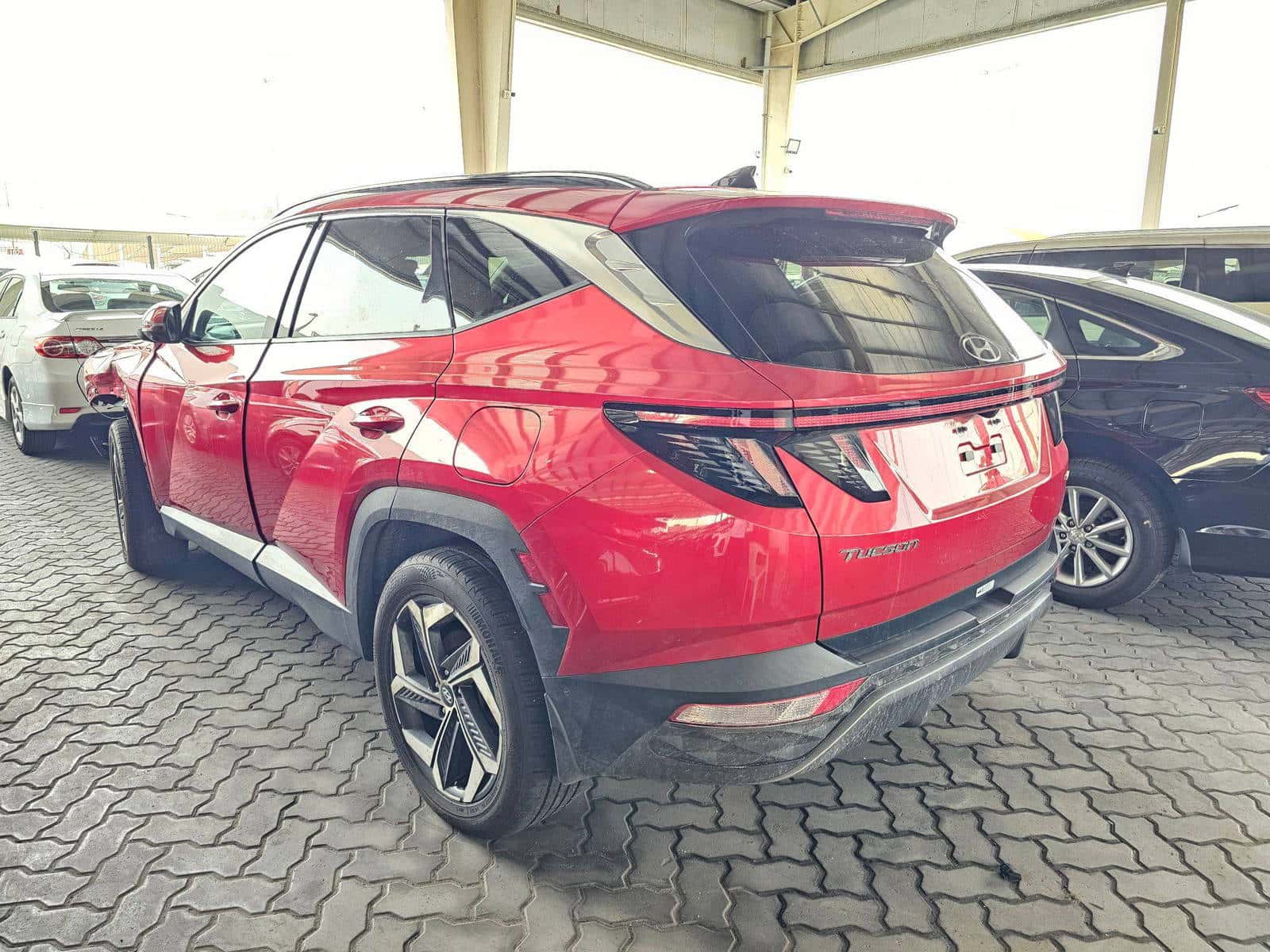 HYUNDAI TUCSON 2023 thumbnail 3