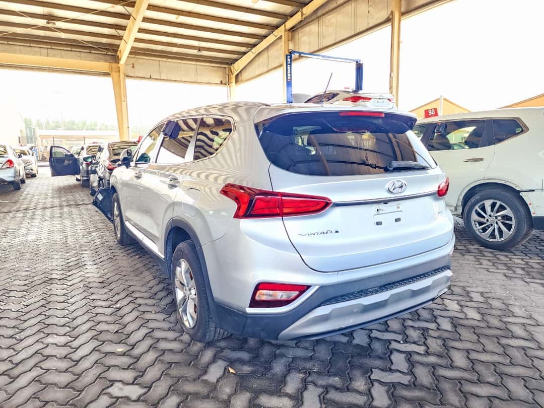 HYUNDAI SANTA FE - Exterior