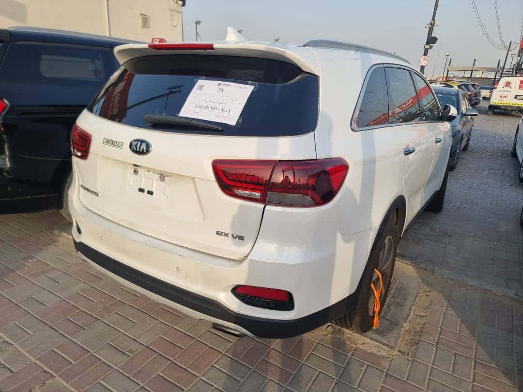 KIA SORENTO 2019 thumbnail 3
