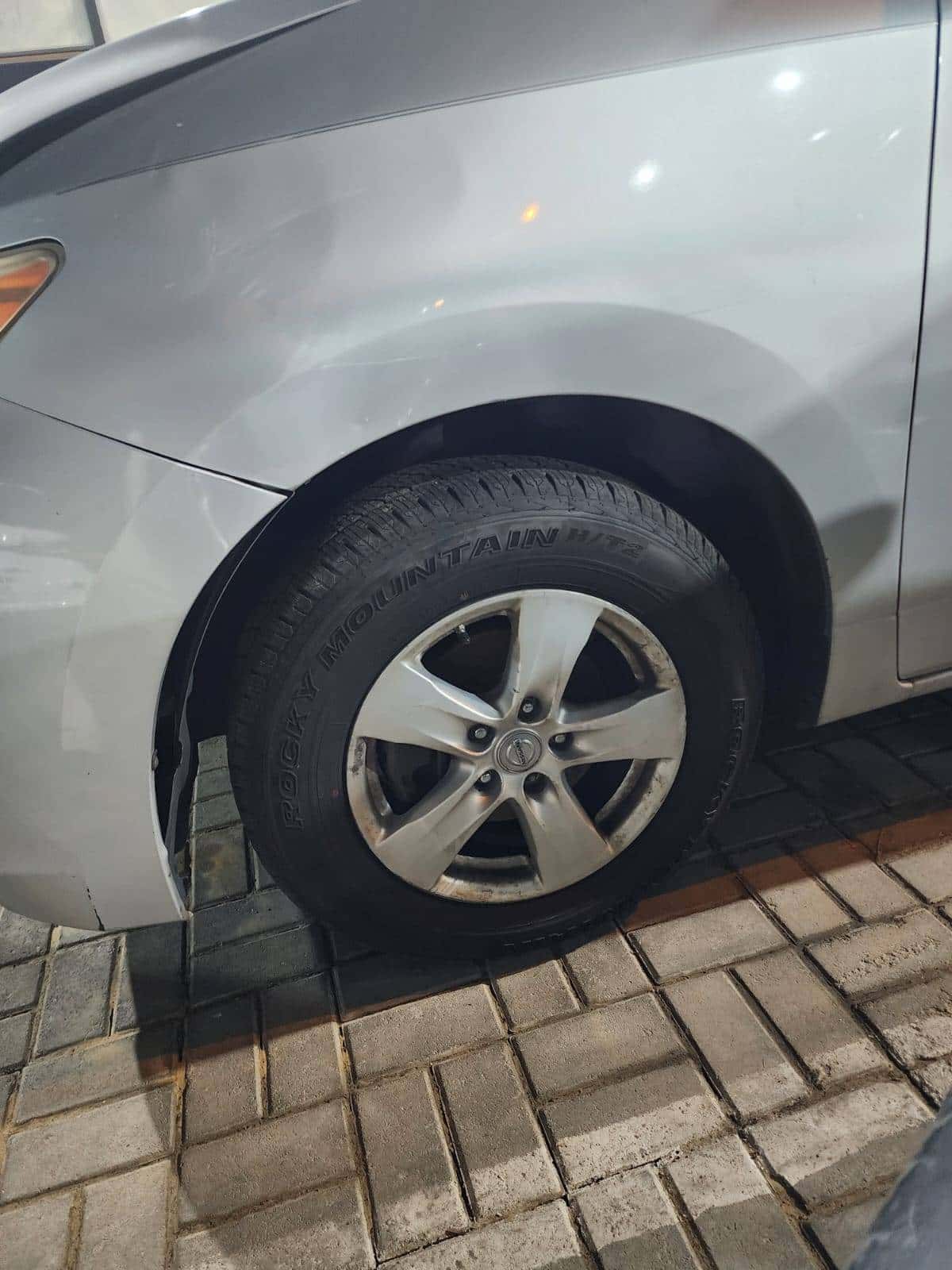 NISSAN QUEST 2012 thumbnail 5