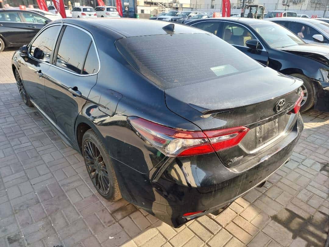 TOYOTA CAMRY - Exterior