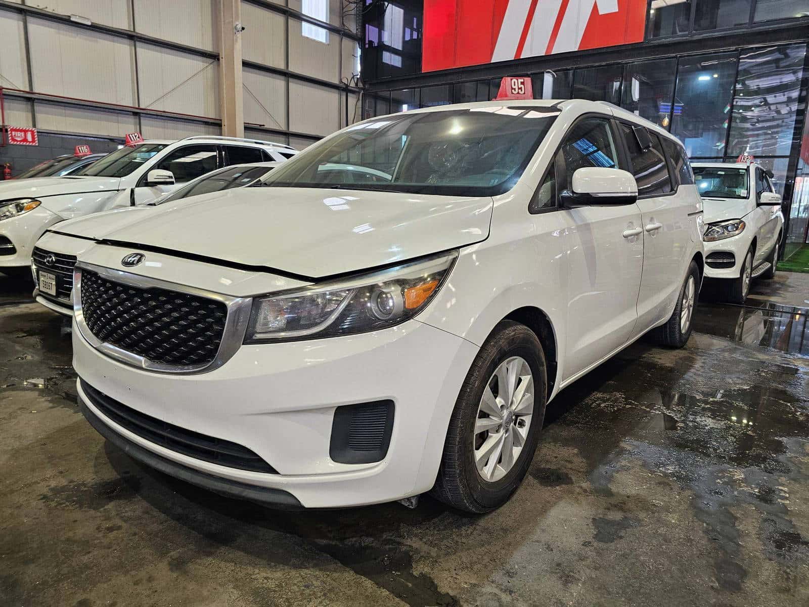 KIA SEDONA 2016 thumbnail 4