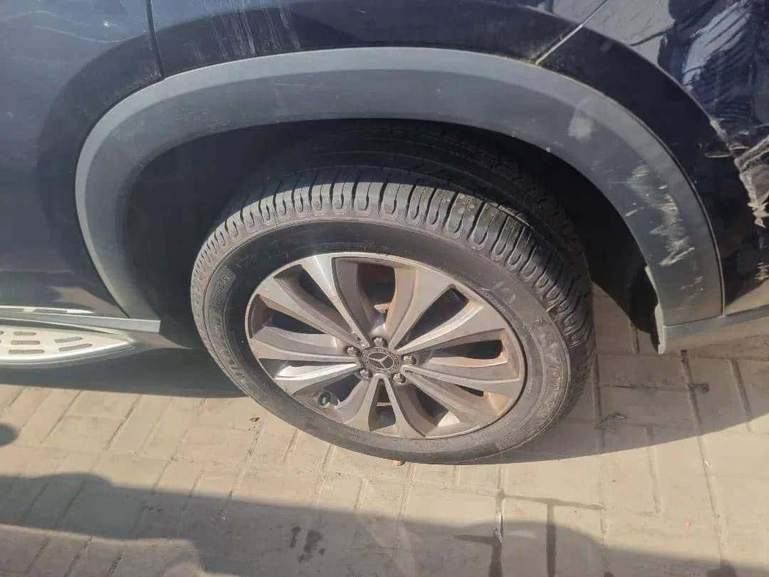 MERCEDES BENZ GLE 350 - Exterior