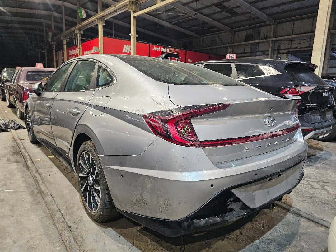 HYUNDAI SONATA 2021 thumbnail 1