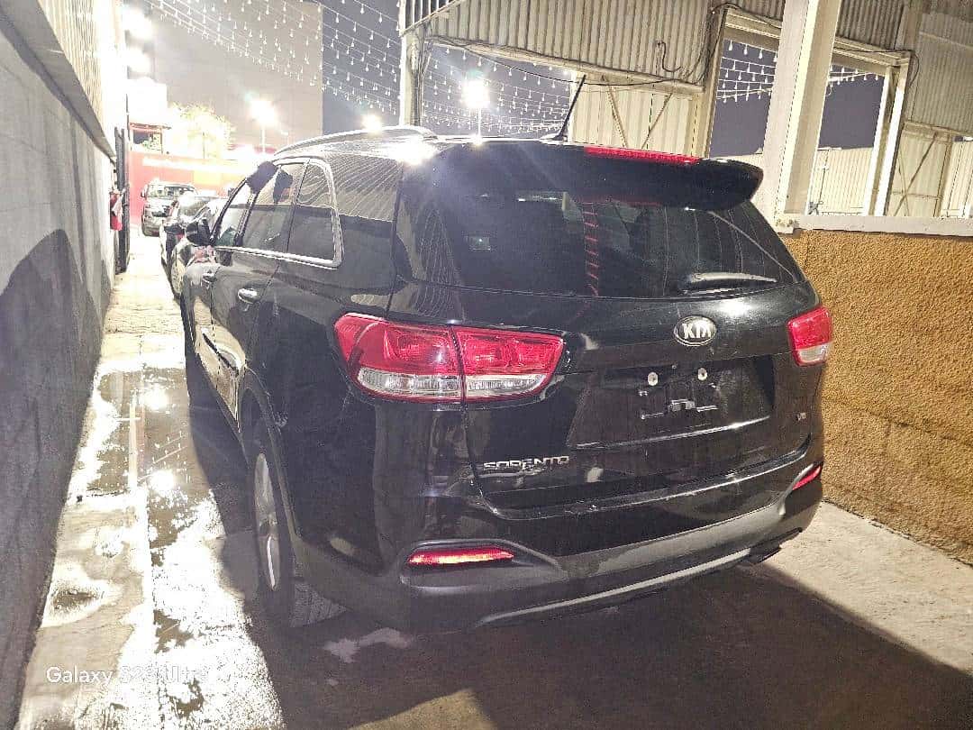 KIA SORENTO - Exterior