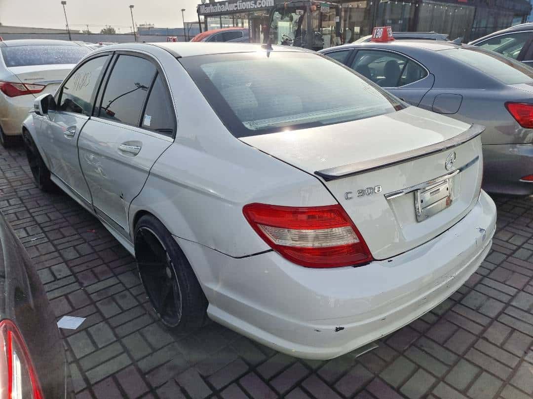 MERCEDES BENZ C300 - Exterior