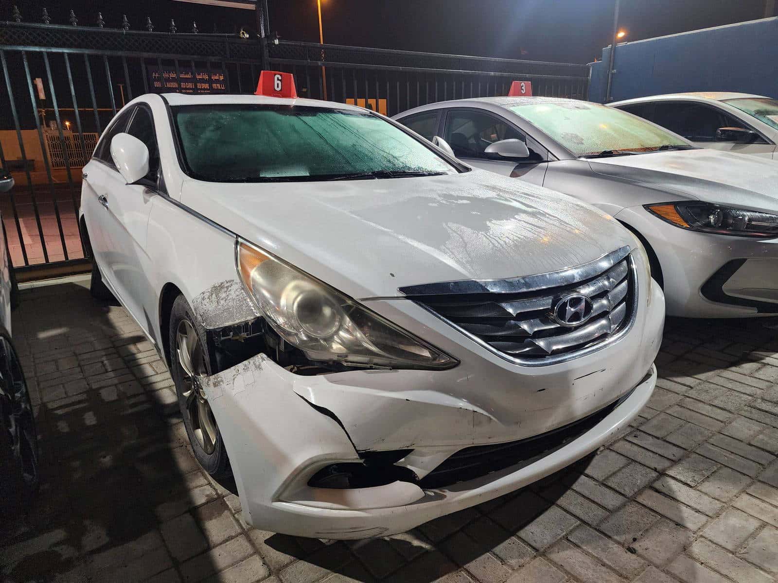 HYUNDAI SONATA 2011 thumbnail 3