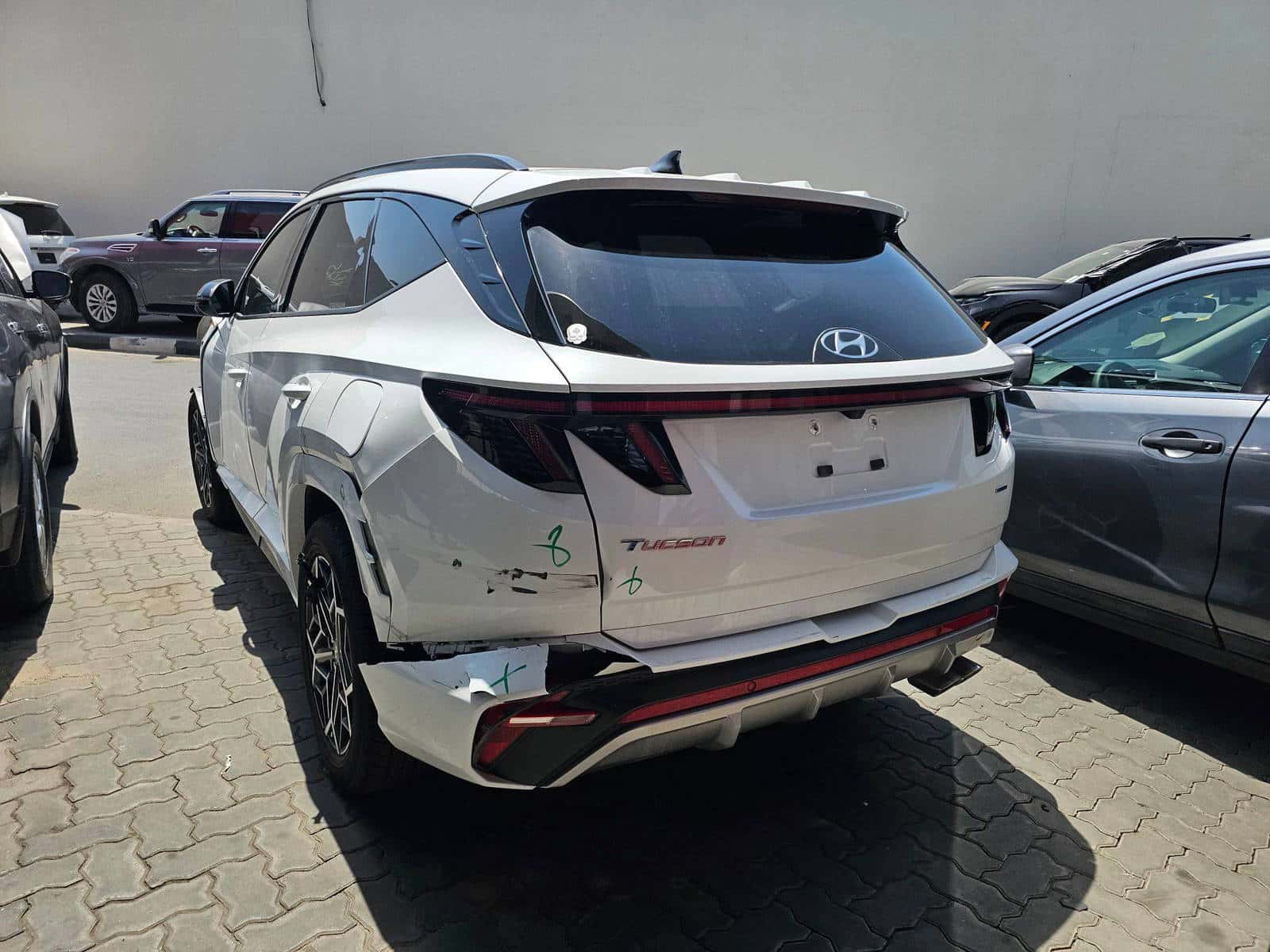 HYUNDAI TUCSON 2023 thumbnail 3