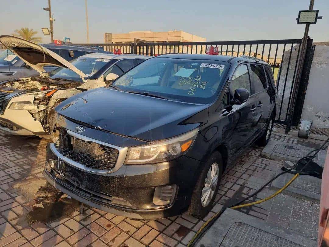 KIA SEDONA 2015 thumbnail 1