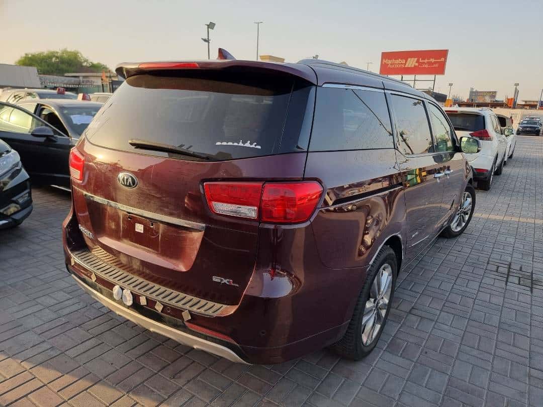 KIA SEDONA 2015 thumbnail 3