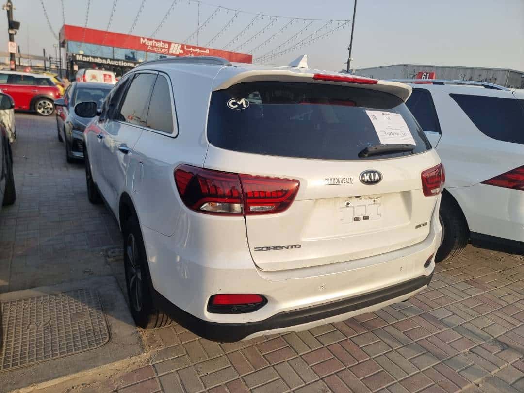 KIA SORENTO 2019 thumbnail 2
