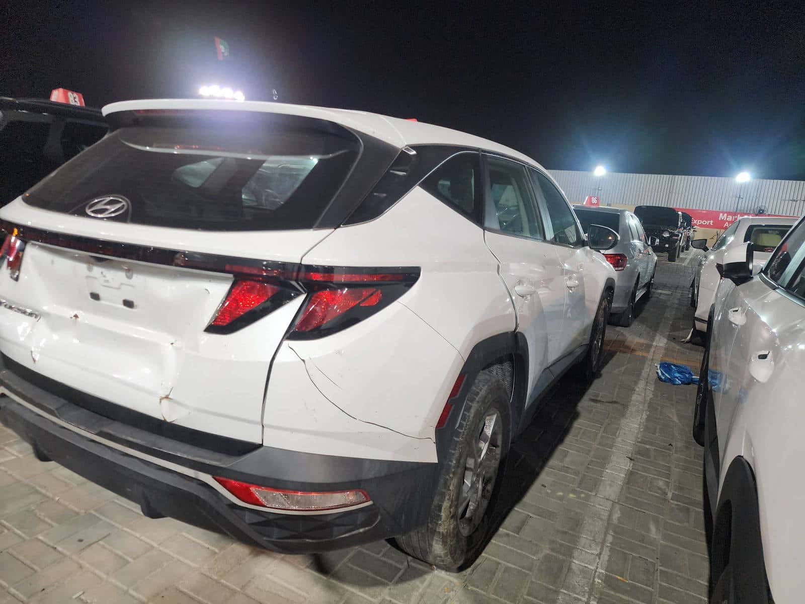 HYUNDAI TUCSON 2022 thumbnail 2