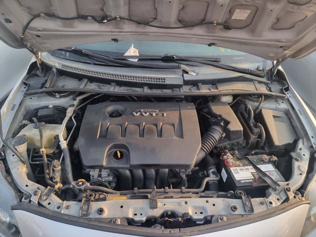 TOYOTA COROLLA 2010 thumbnail 2