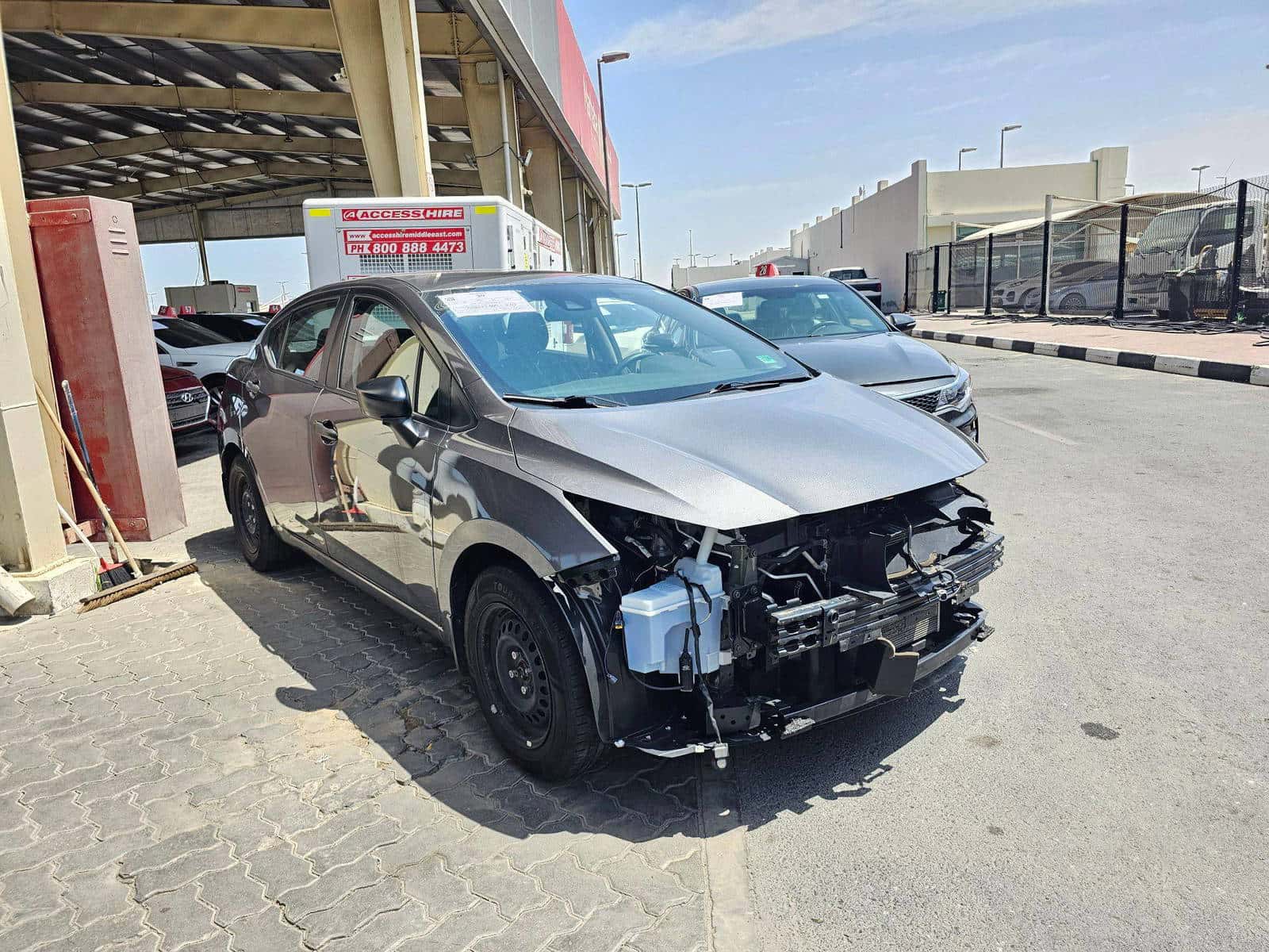 NISSAN VERSA - Exterior