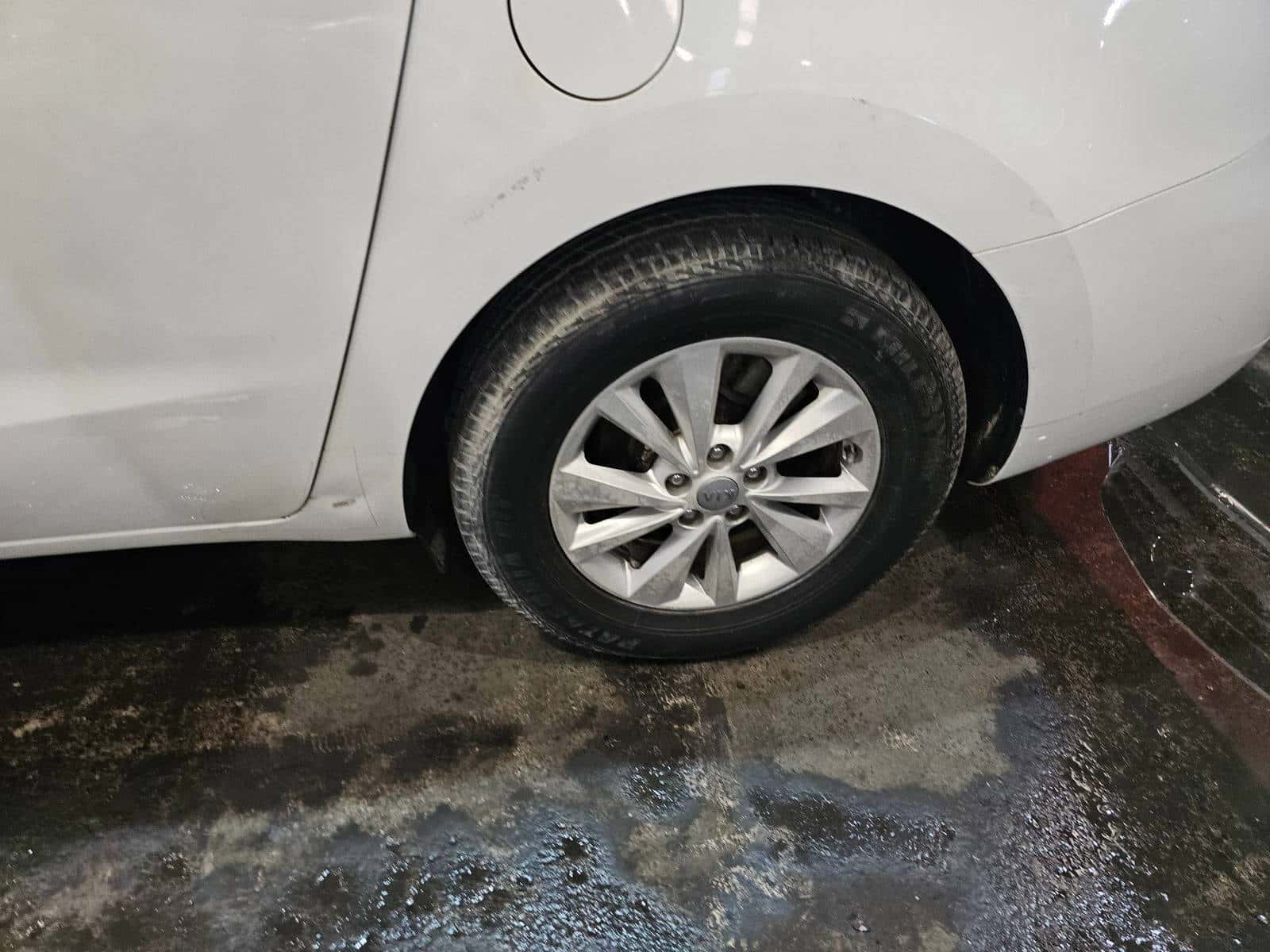 KIA SEDONA 2016 thumbnail 5