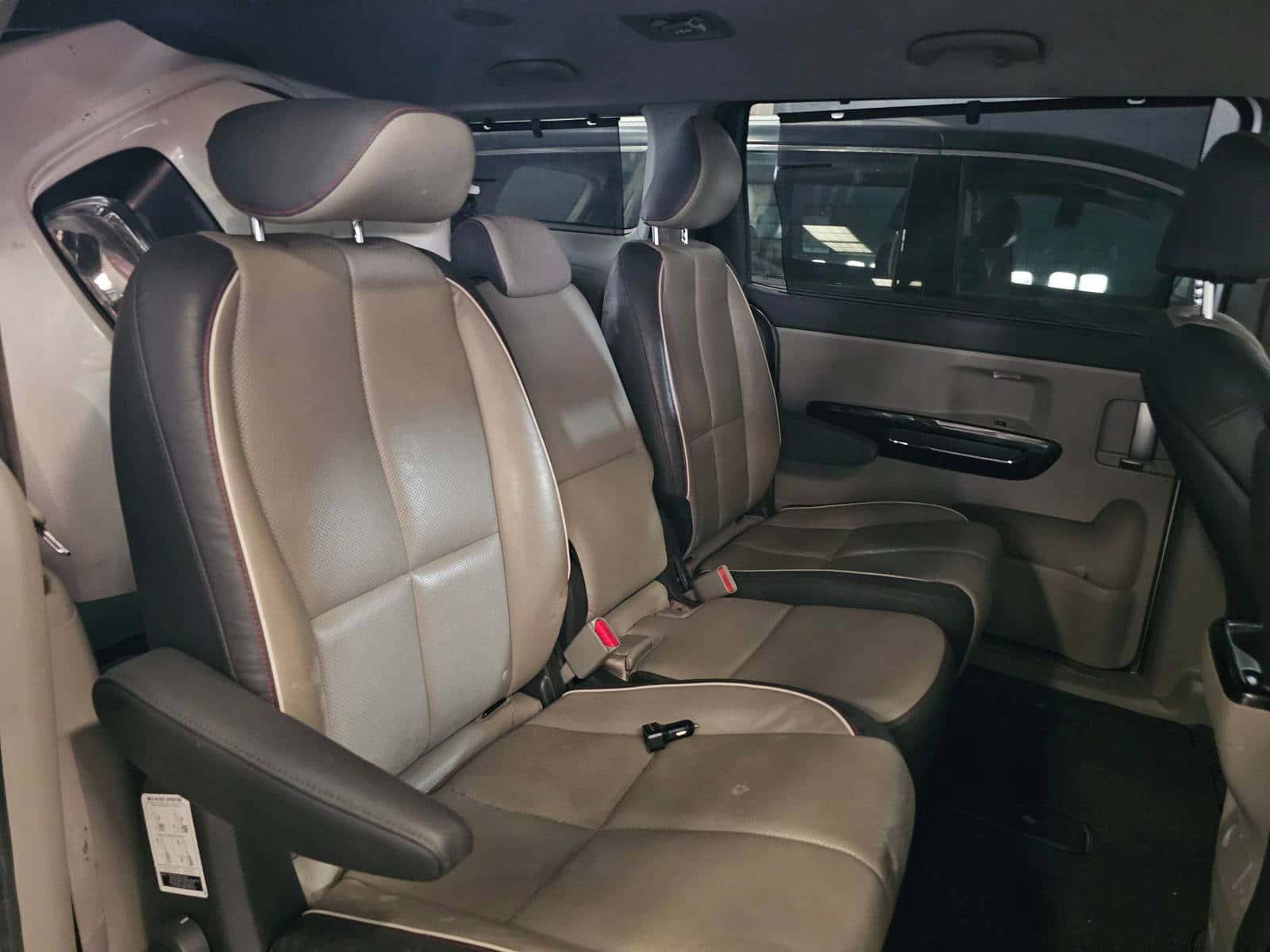 KIA SEDONA 2016 thumbnail 4