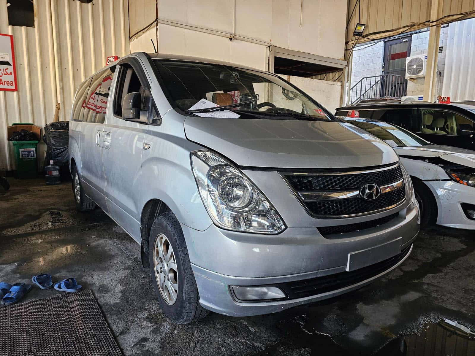 HYUNDAI GRAND STAREX 2010 thumbnail 2