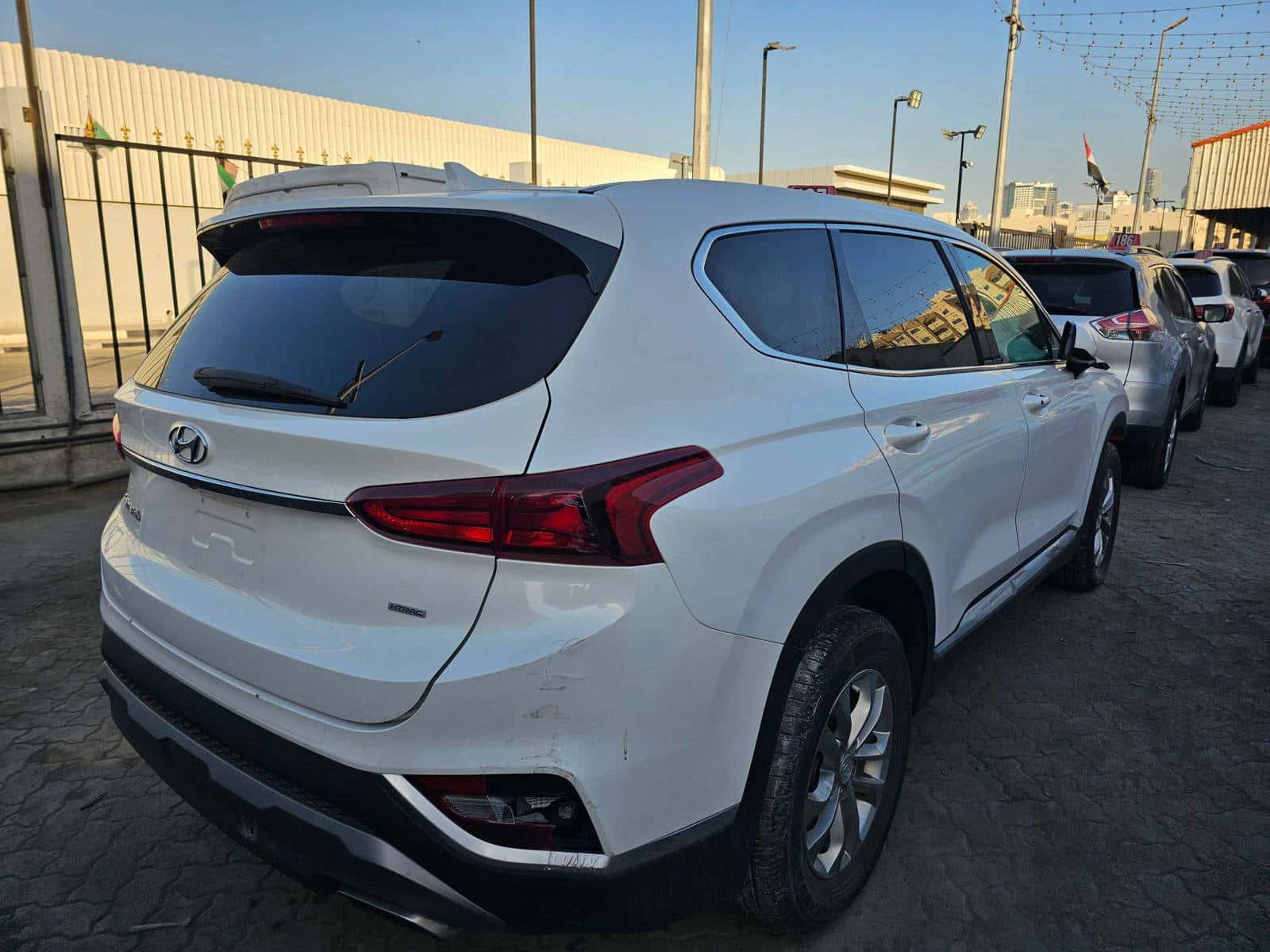 HYUNDAI SANTA FE 2020 thumbnail 4