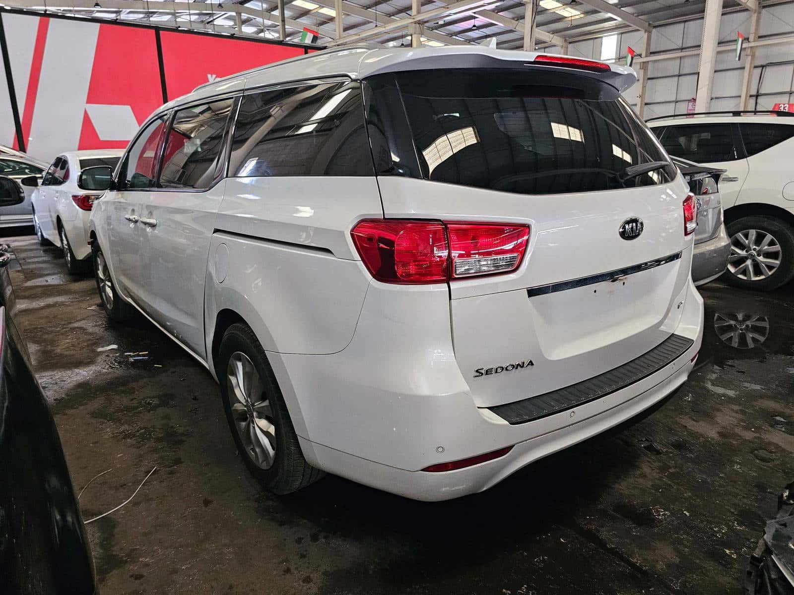 KIA SEDONA 2016 thumbnail 3