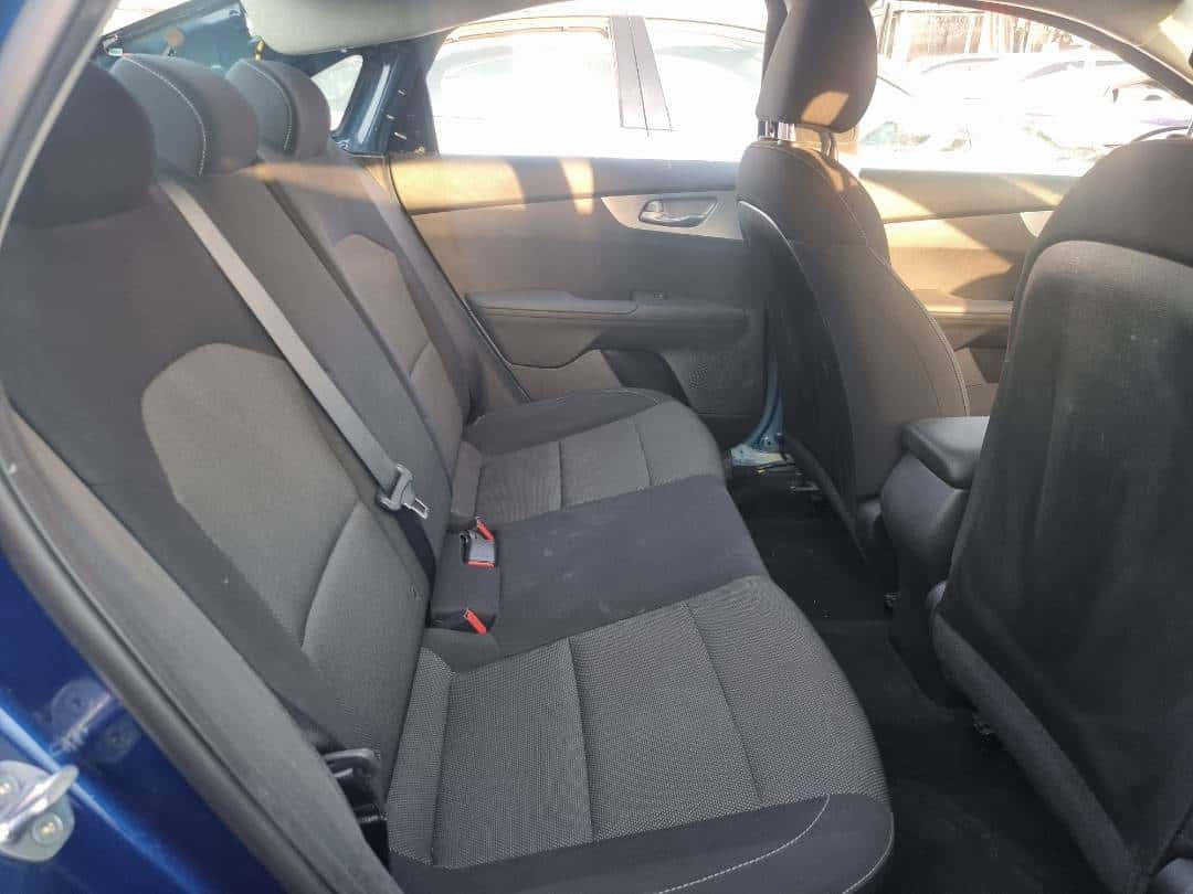KIA FORTE 2023 thumbnail 7