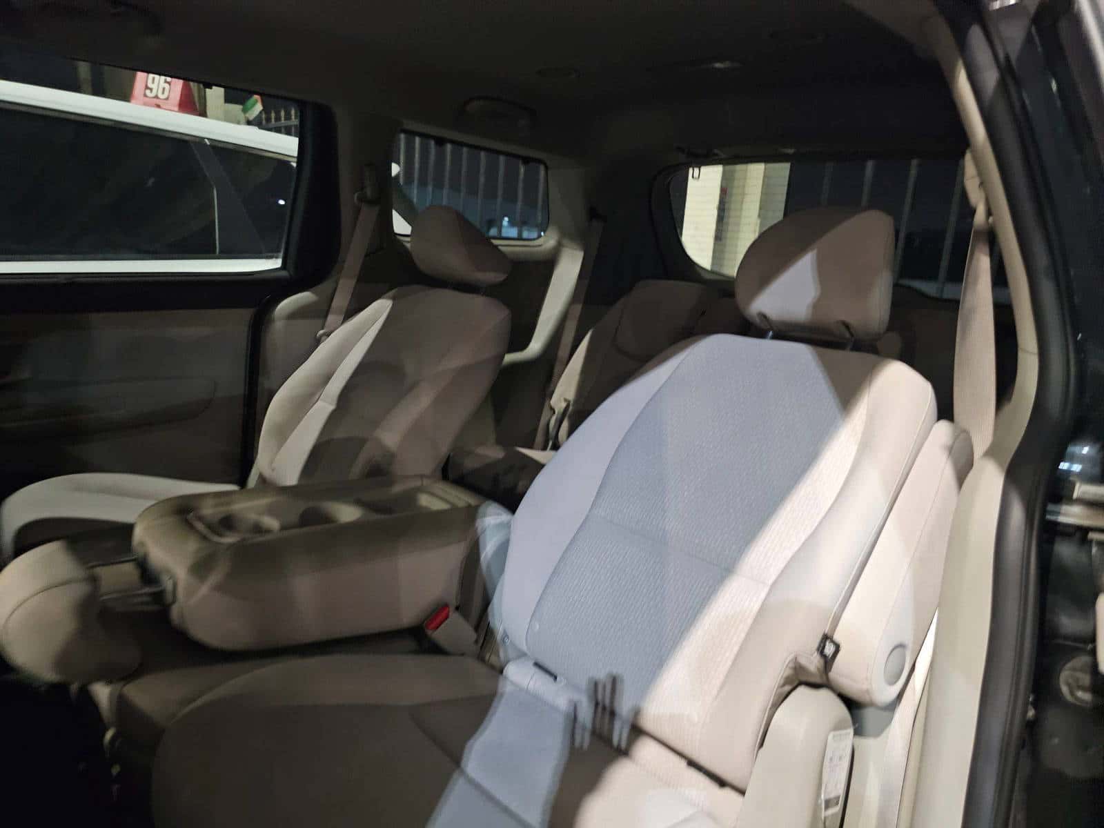 KIA SEDONA 2016 thumbnail 6