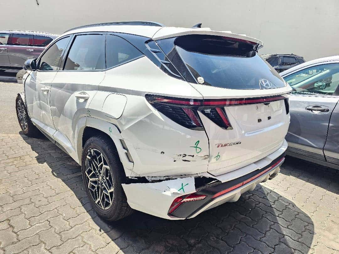 HYUNDAI TUCSON 2023 thumbnail 1
