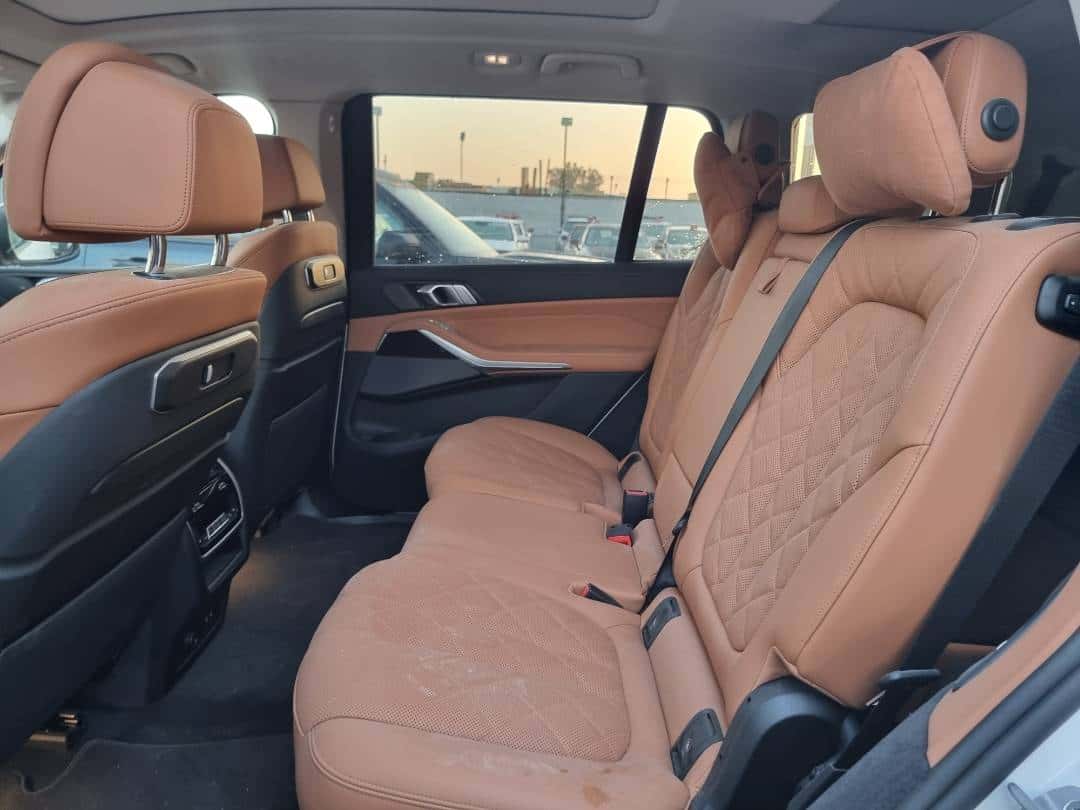 BMW X7 XDRIVE40I 2026 thumbnail 6