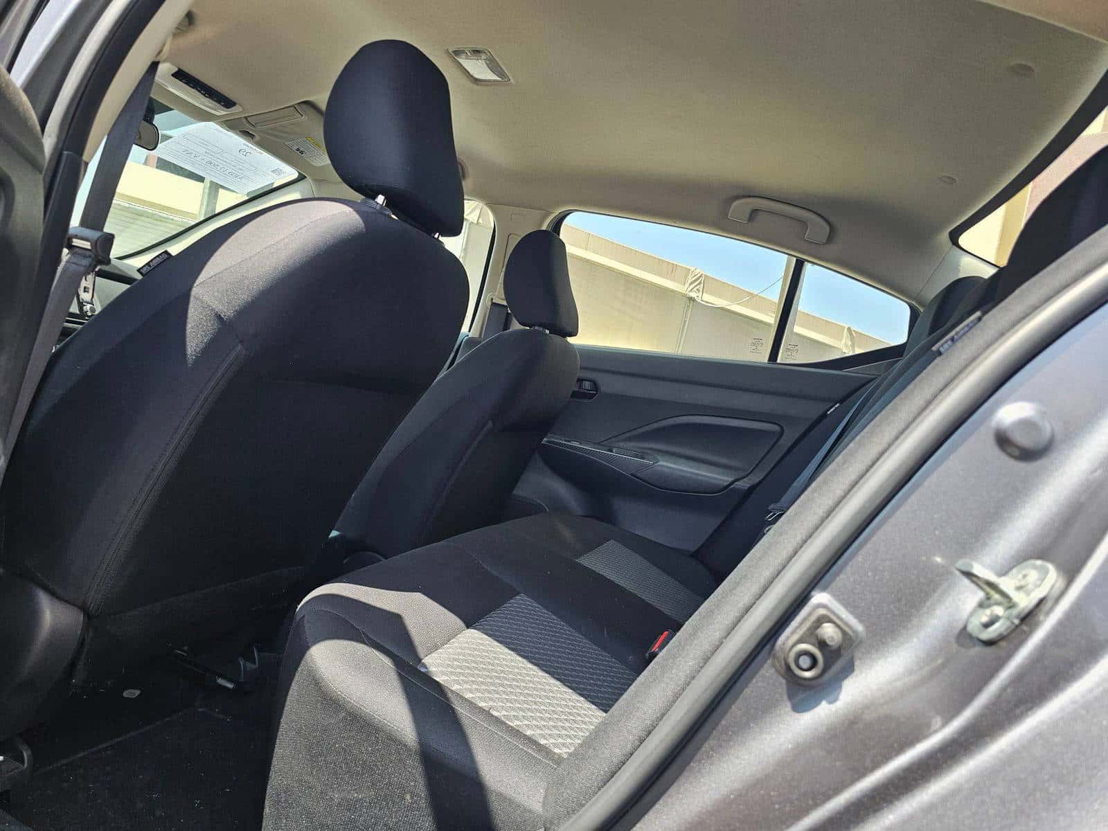 NISSAN VERSA - Exterior