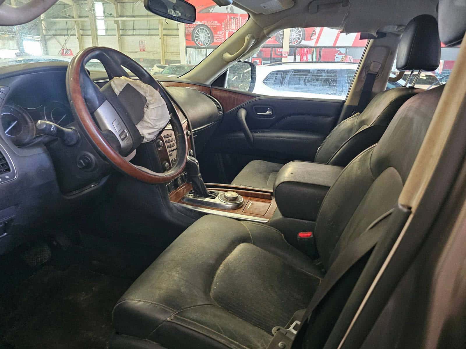 INFINITI QX80 2019 thumbnail 4