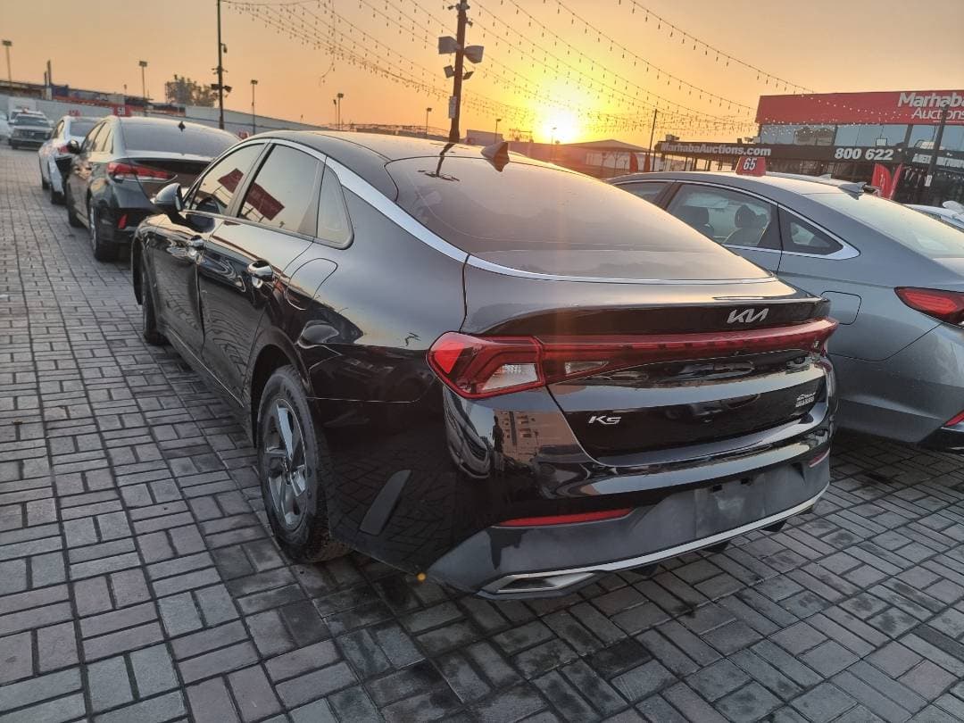 KIA K5 2022 vehicle photo
