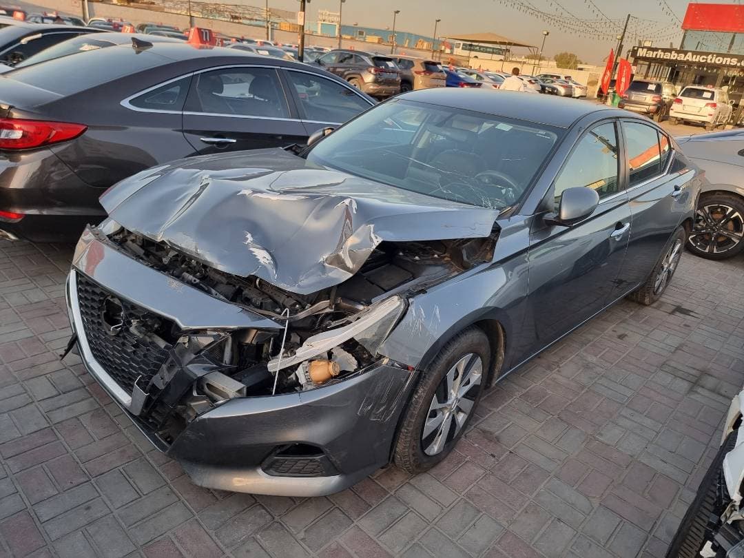 NISSAN ALTIMA 2019 view 4