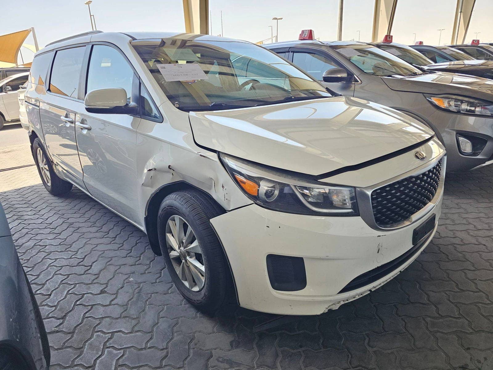 KIA SEDONA 2015 view 4