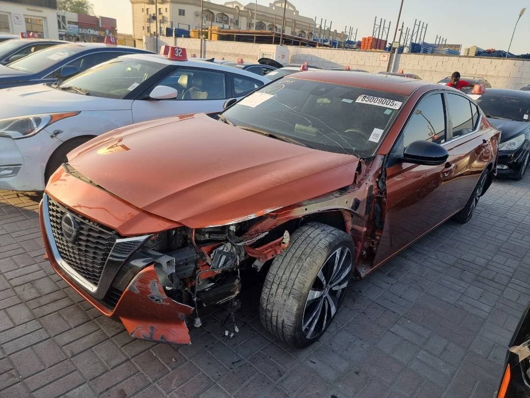 NISSAN ALTIMA - Exterior