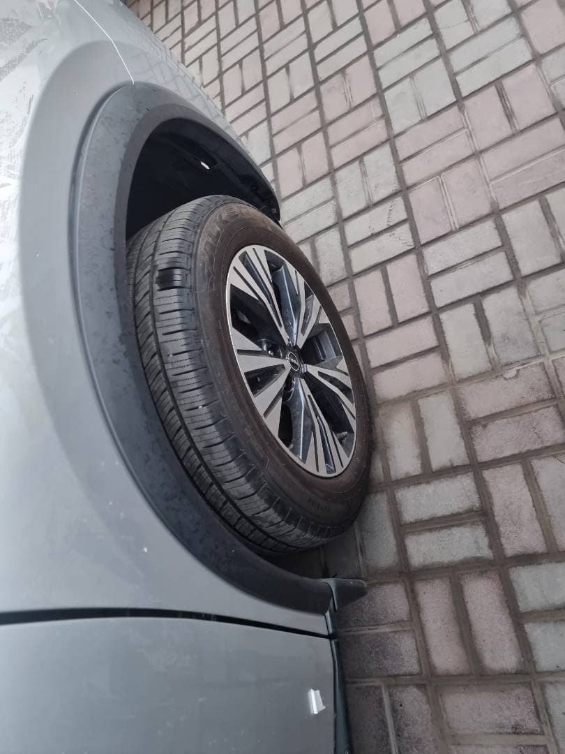NISSAN ROGUE 2023 view 8