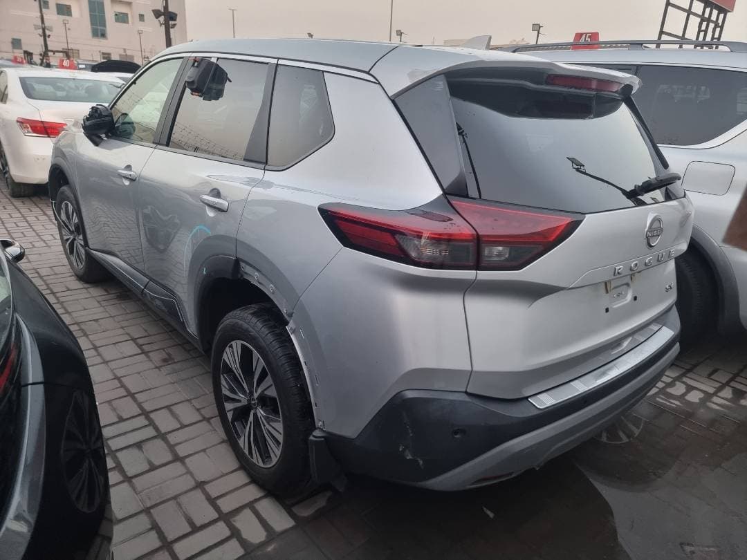 NISSAN ROGUE 2023 view 3