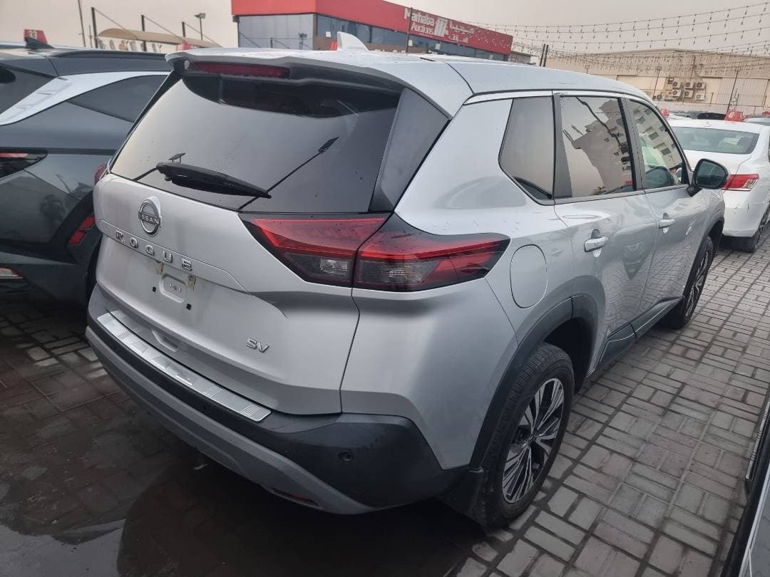NISSAN ROGUE 2023 view 4
