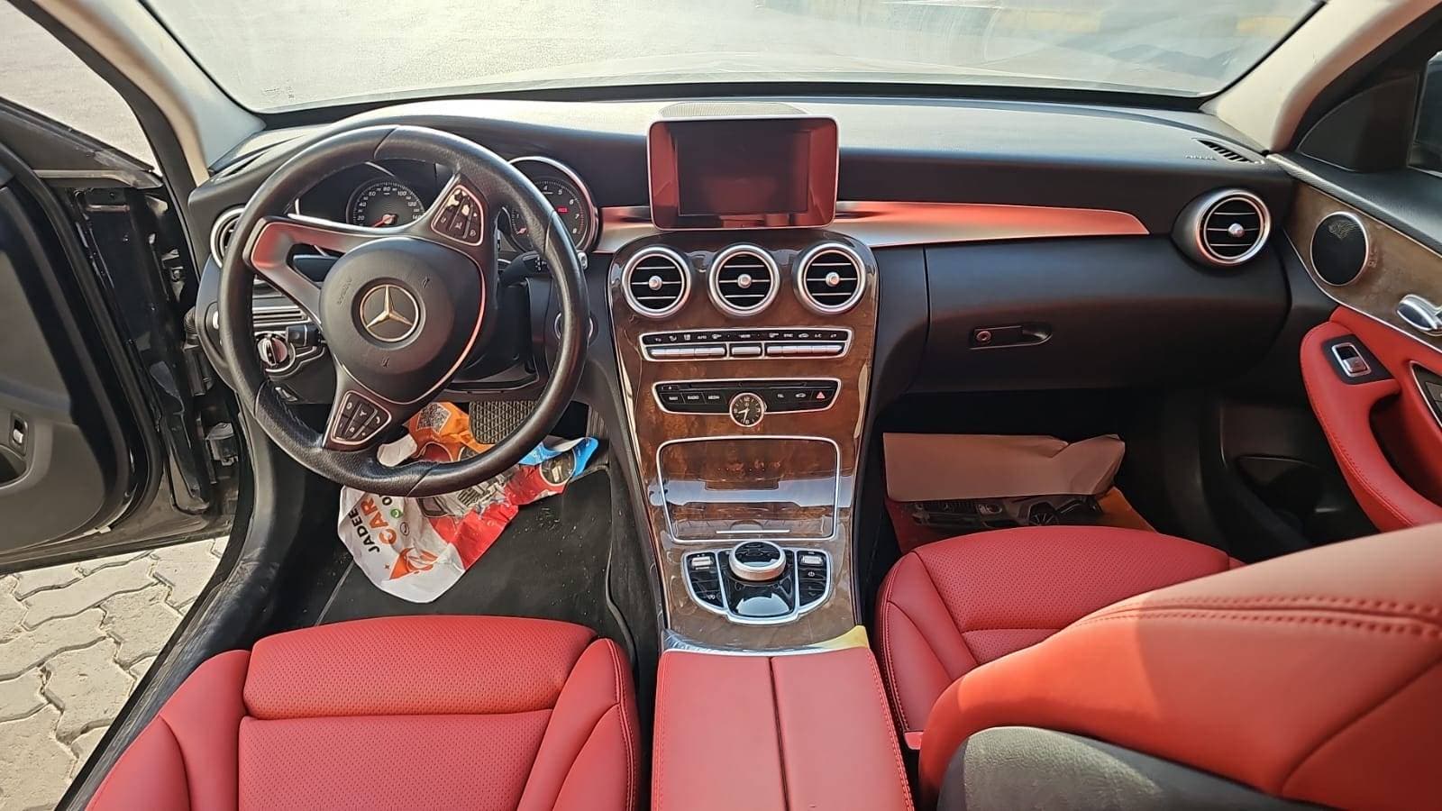 MERCEDES BENZ C300 2017 view 8