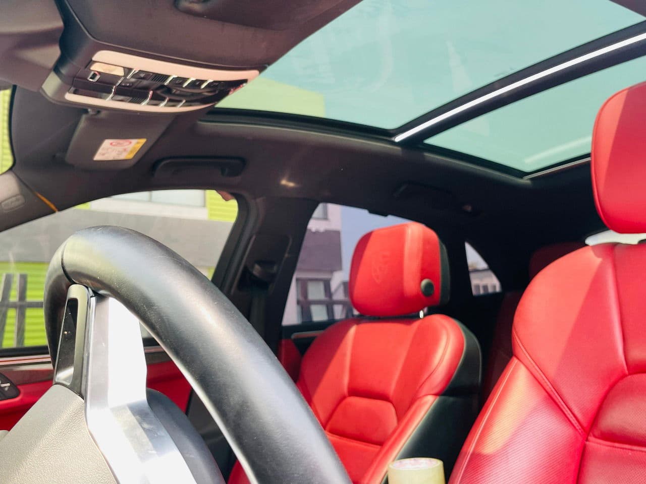 Car view 8