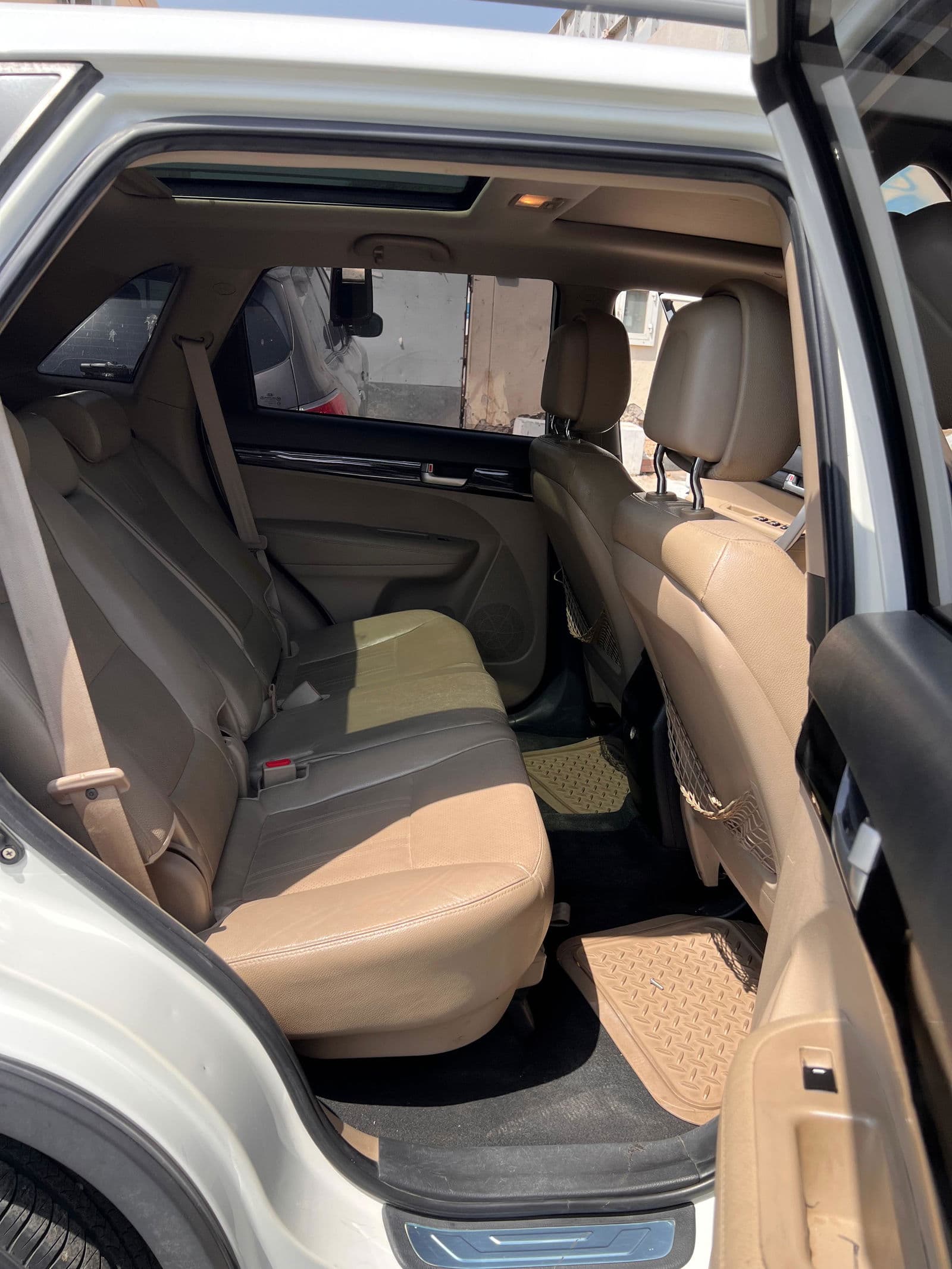 Car view 15