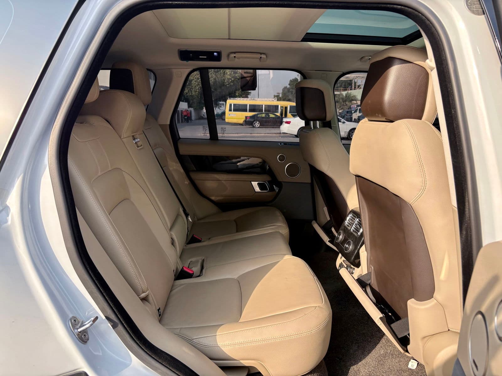 Car view 12