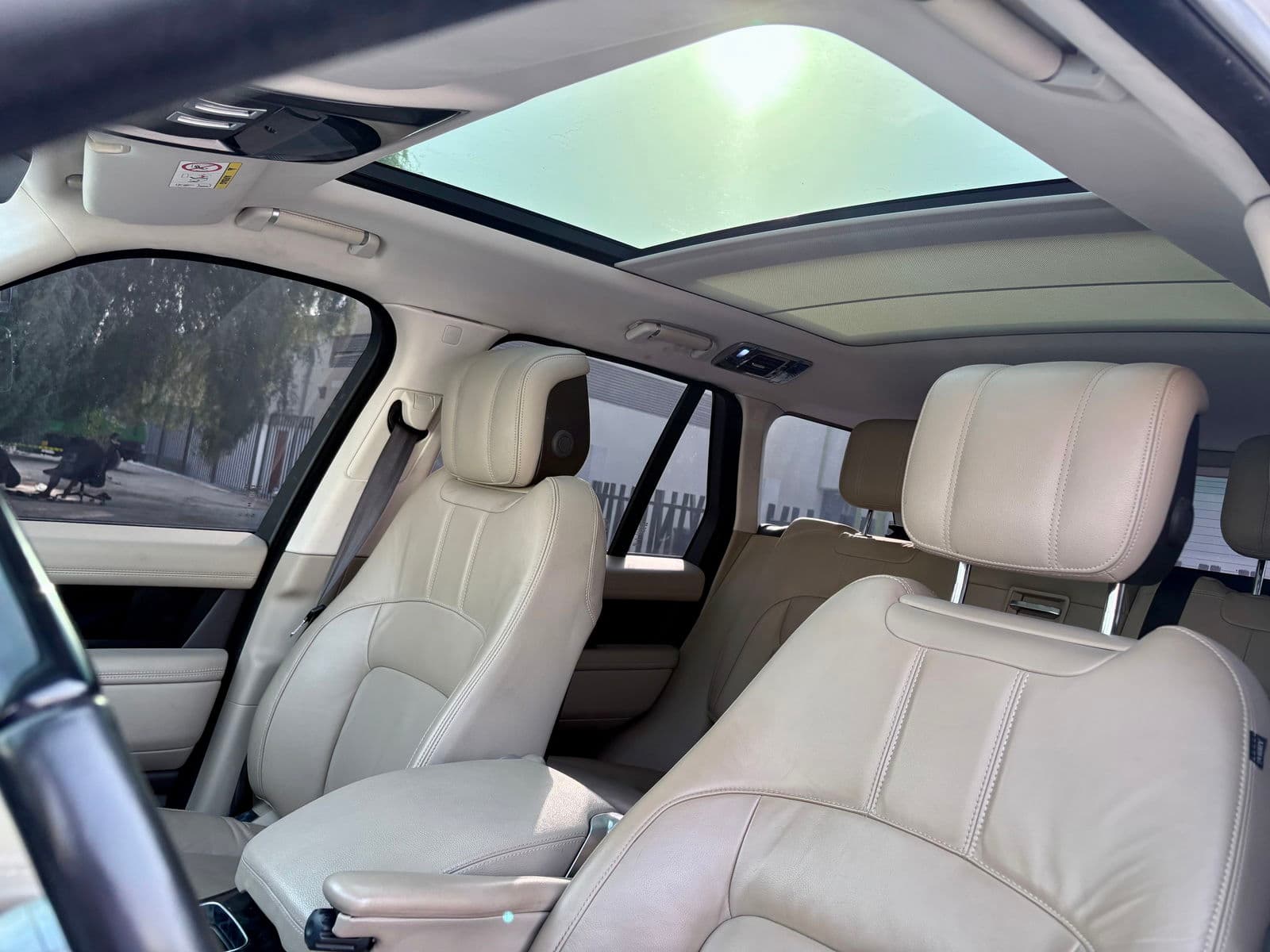 Car view 13