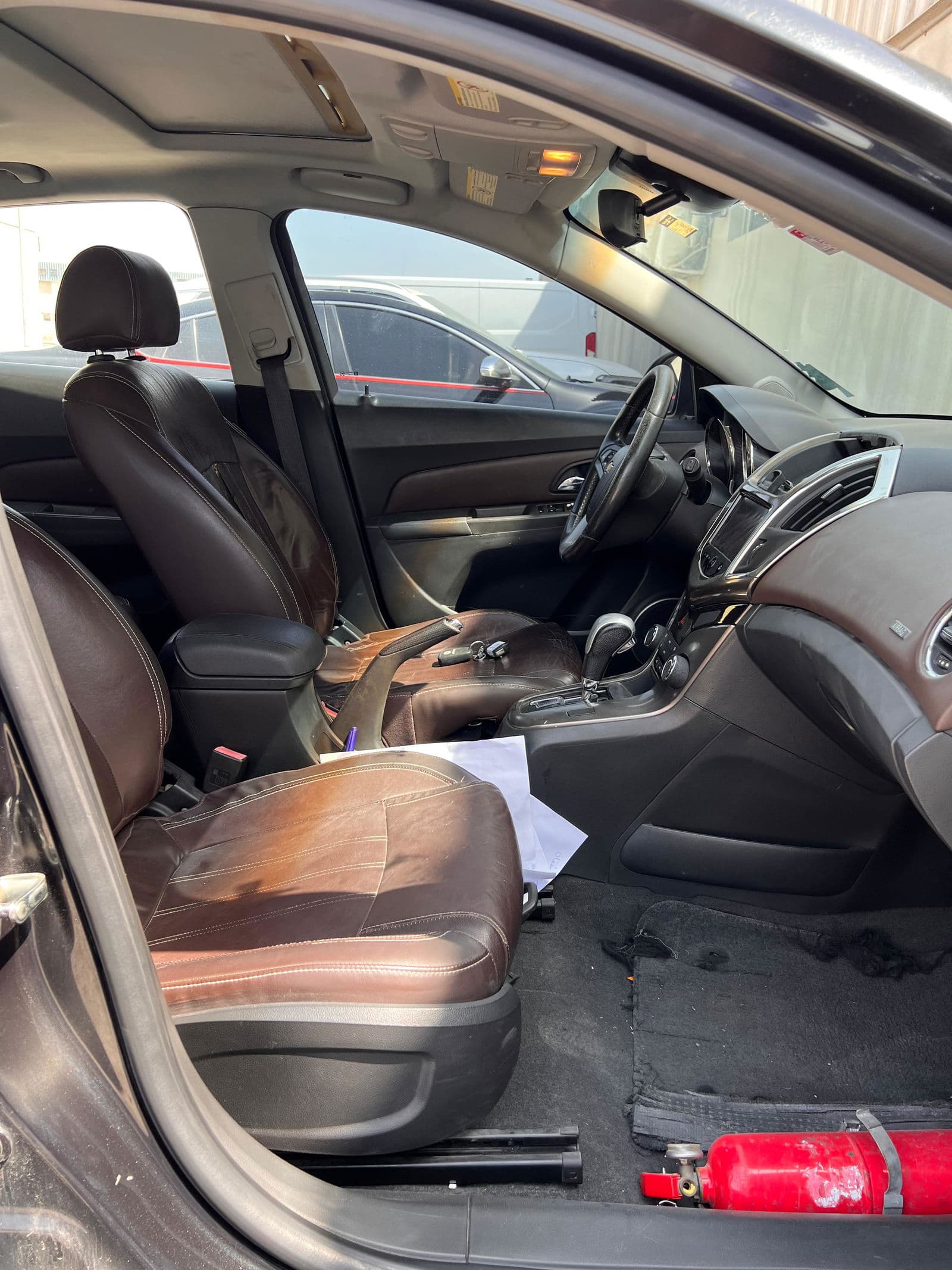 Car view 10