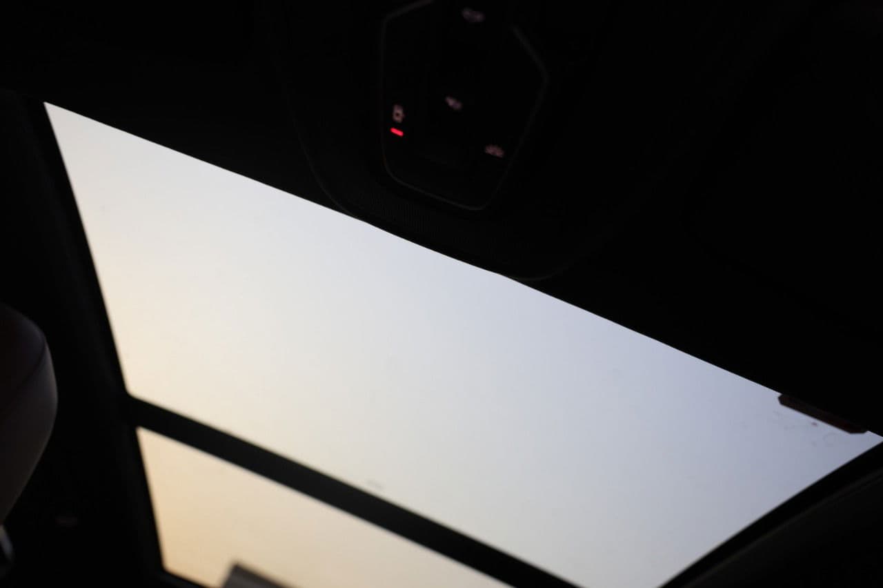 Car view 21
