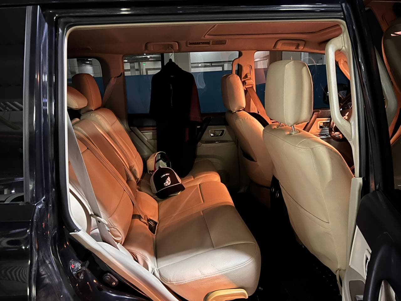 Car view 18