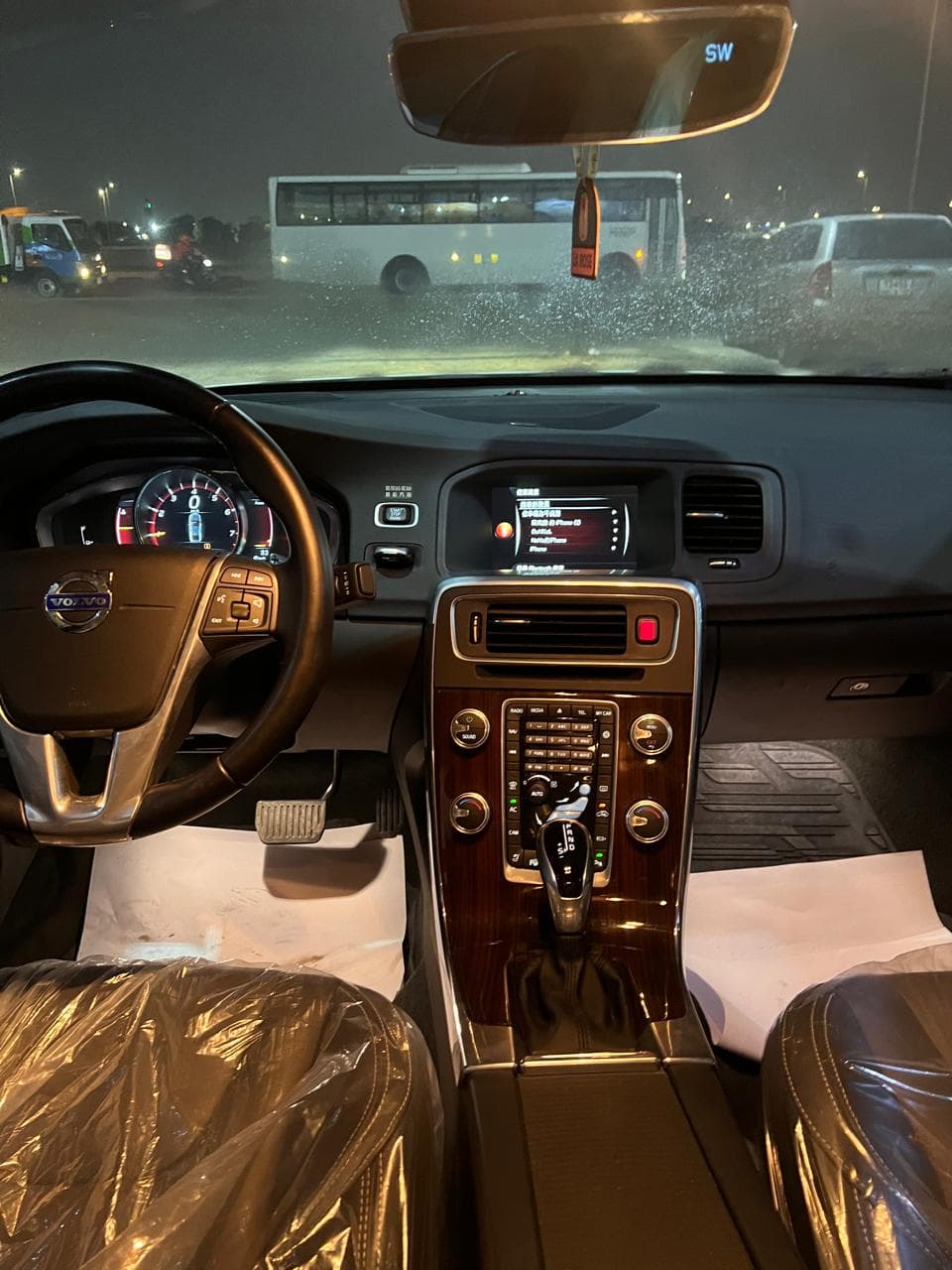 Car view 12