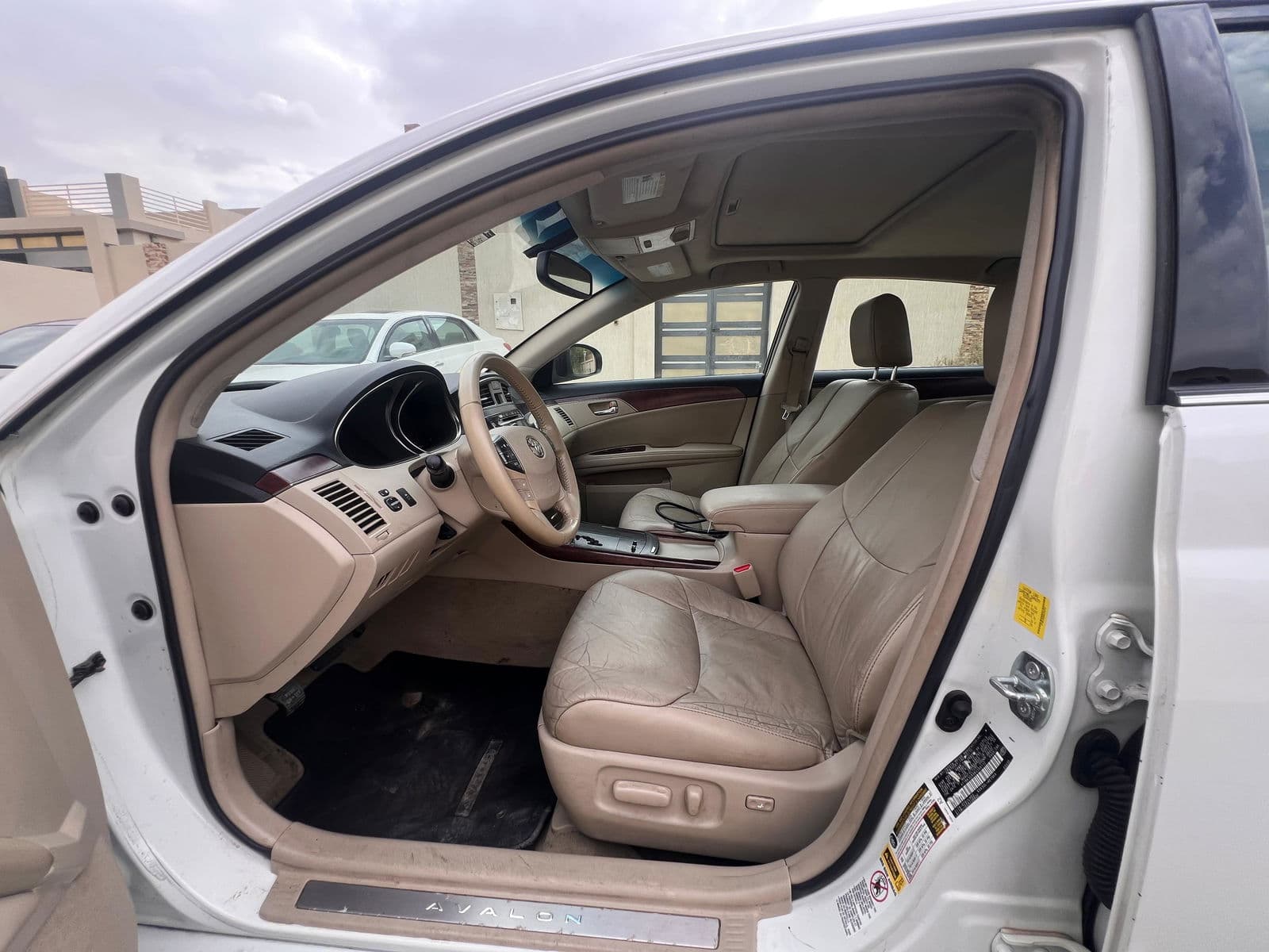 Car view 21