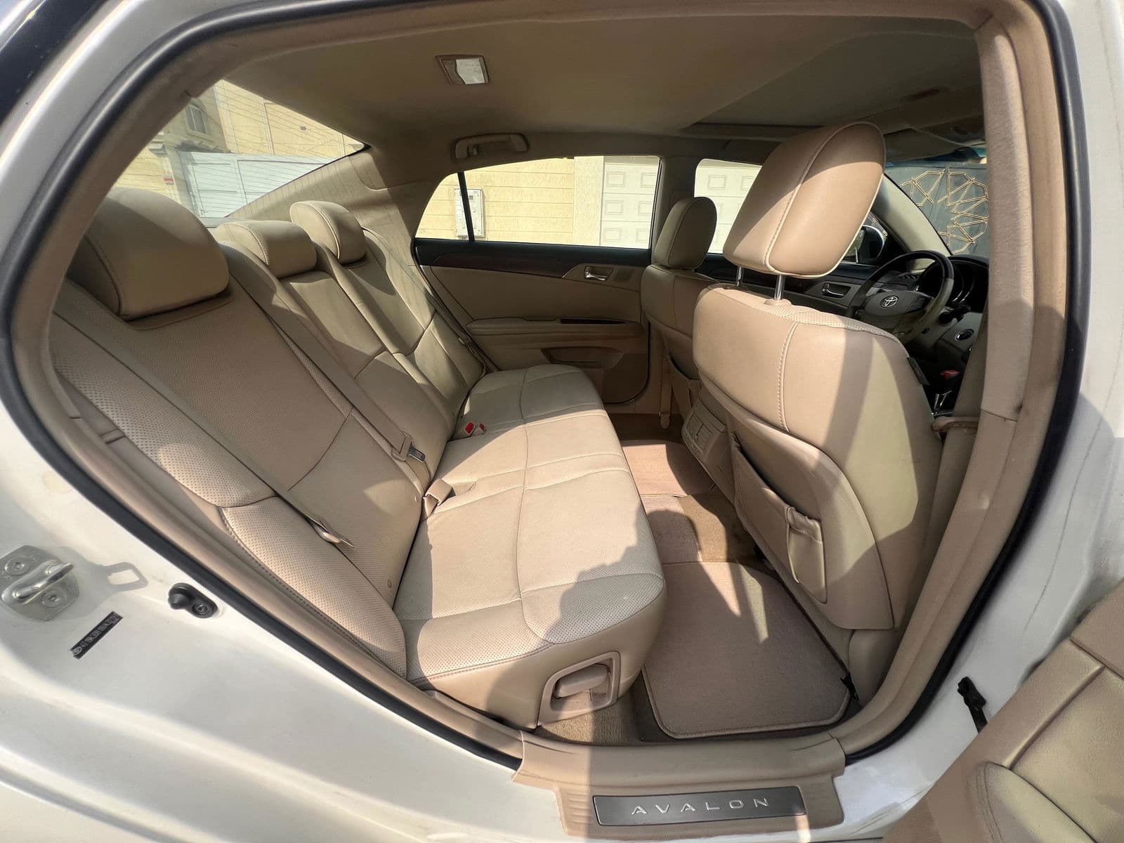 Car view 19