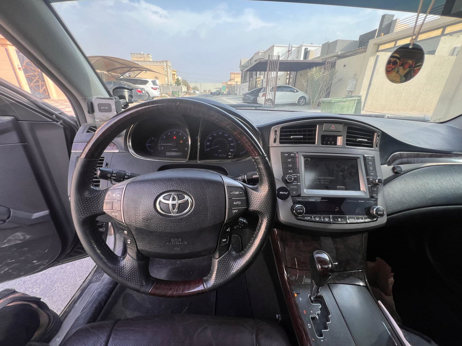 Car view 15