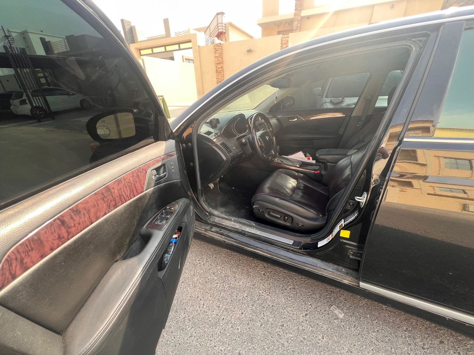 Car view 18