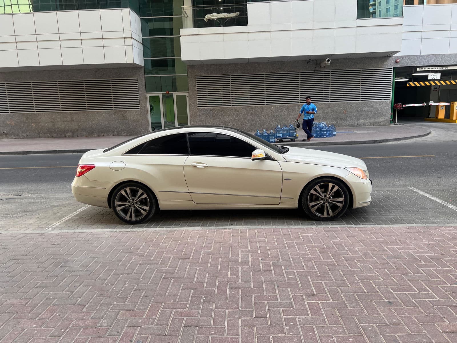 Car view 5